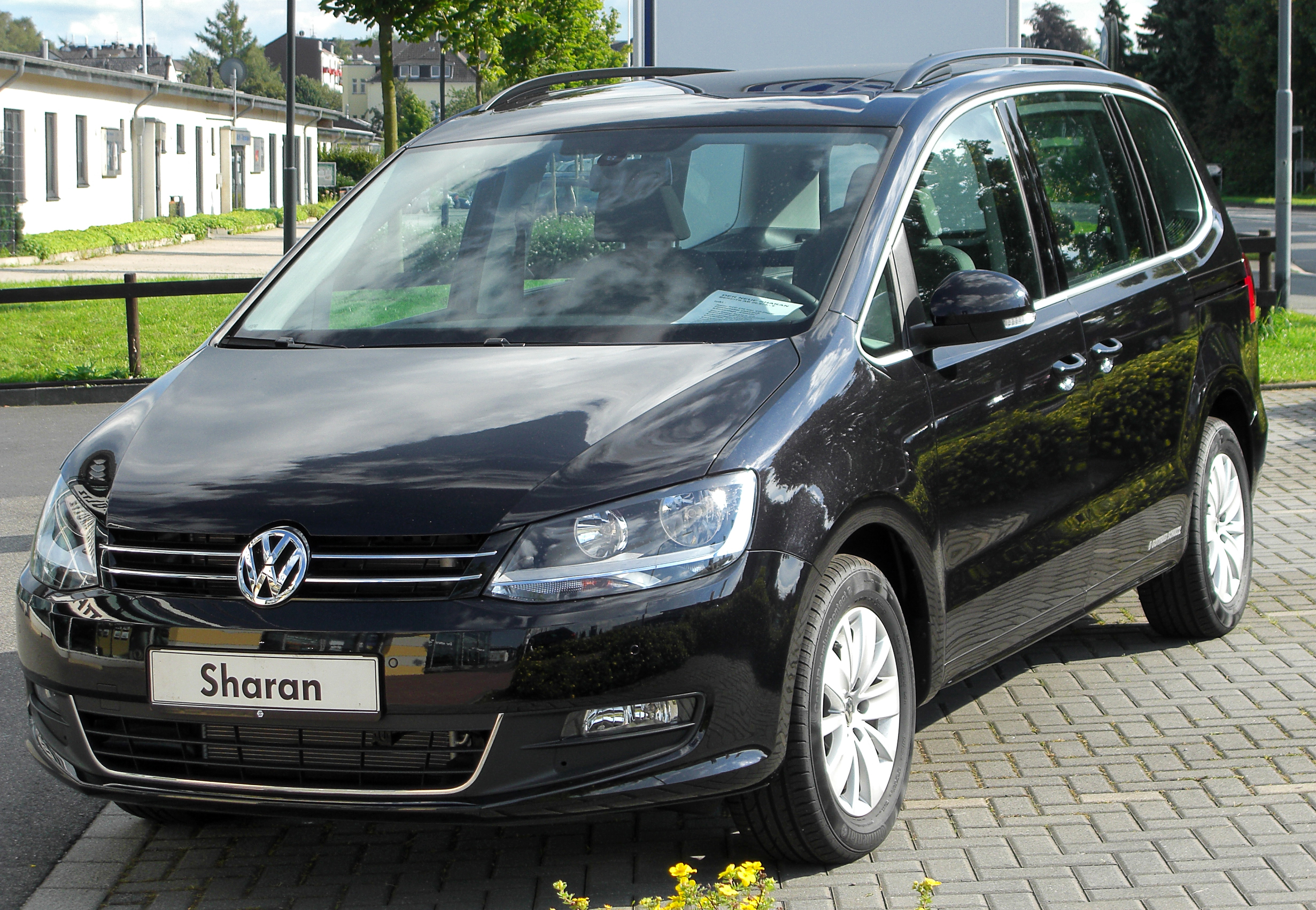 Купить Volkswagen Sharan